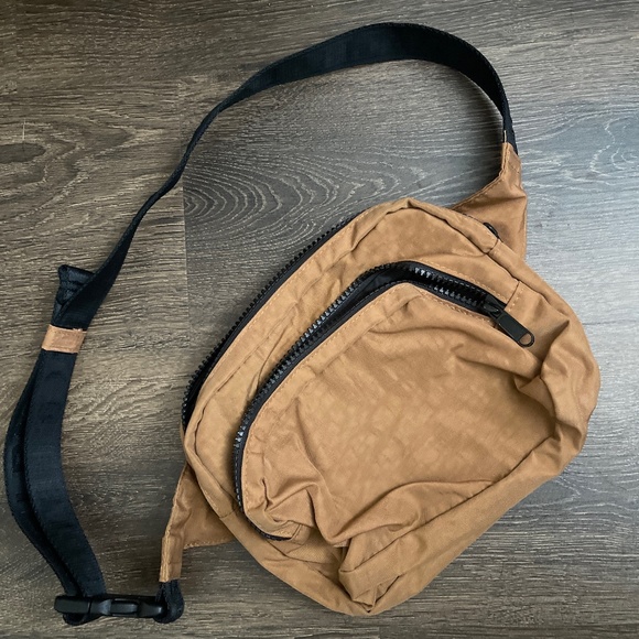 BAGGU Handbags - Pinto Baggu Fanny Pack